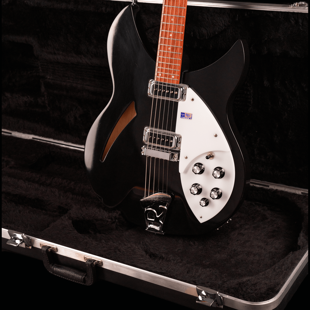 Rickenbacker 330 Jetglo 2006 - Guitarra Eléctrica | Gearhub 🌶️
