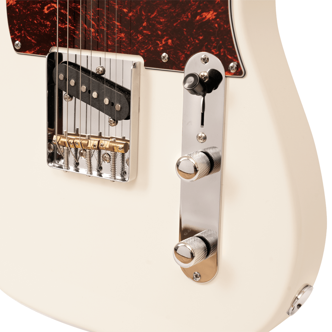 Sire T7 Antique White - Guitarra Eléctrica | La Sire T7 es una excelente guitarra eléctrica en forma de T o Telecaster, aprobada por Larry Carlton con un sonido prominente, puro, claro y equilibrado para presentaciones en vivo y grabaciones de estudio. Ad