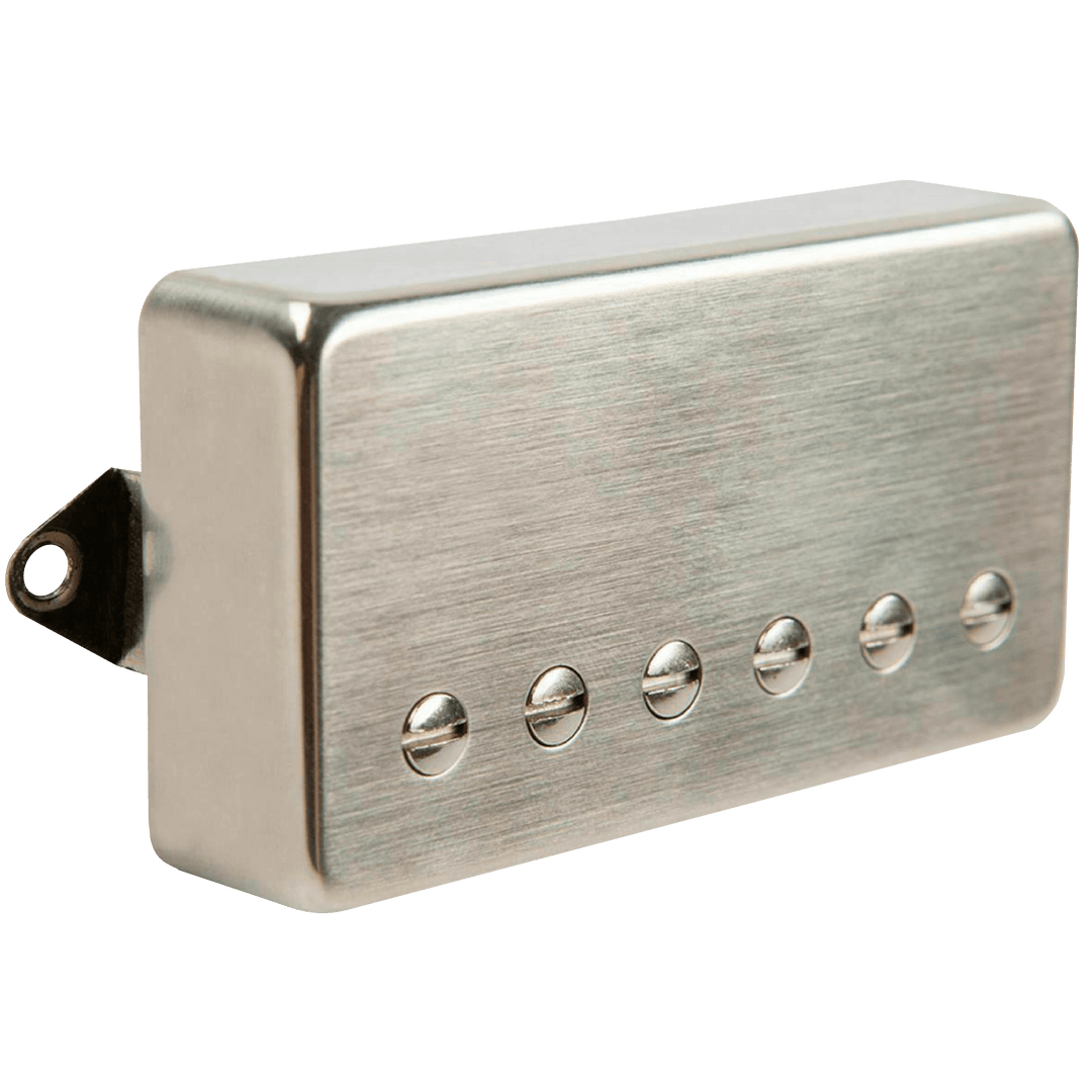 Suhr Asatobucker Humbucker Nickel Chrome (Bridge) - Cápsula de Guitarra | Mateus Asato se ha establecido como uno de los guitarristas más melódicos e inspiradores del mundo actual. Su colaboración con John Suhr ha dado como resultado la nueva Asatobucker®