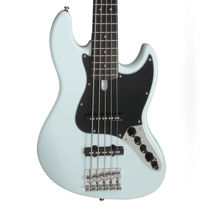 Sire V3-5 Sonic Blue (2nd Gen) - Bajo Eléctrico | Si me hubiesen mostrado los bajos Sire guiándonos solamente por el precio, habría tenido muchas dudas sobre qué tan buenos serían. Afortunadamente, tuve la oportunidad de ver uno y tocarlo sin saber cuánto